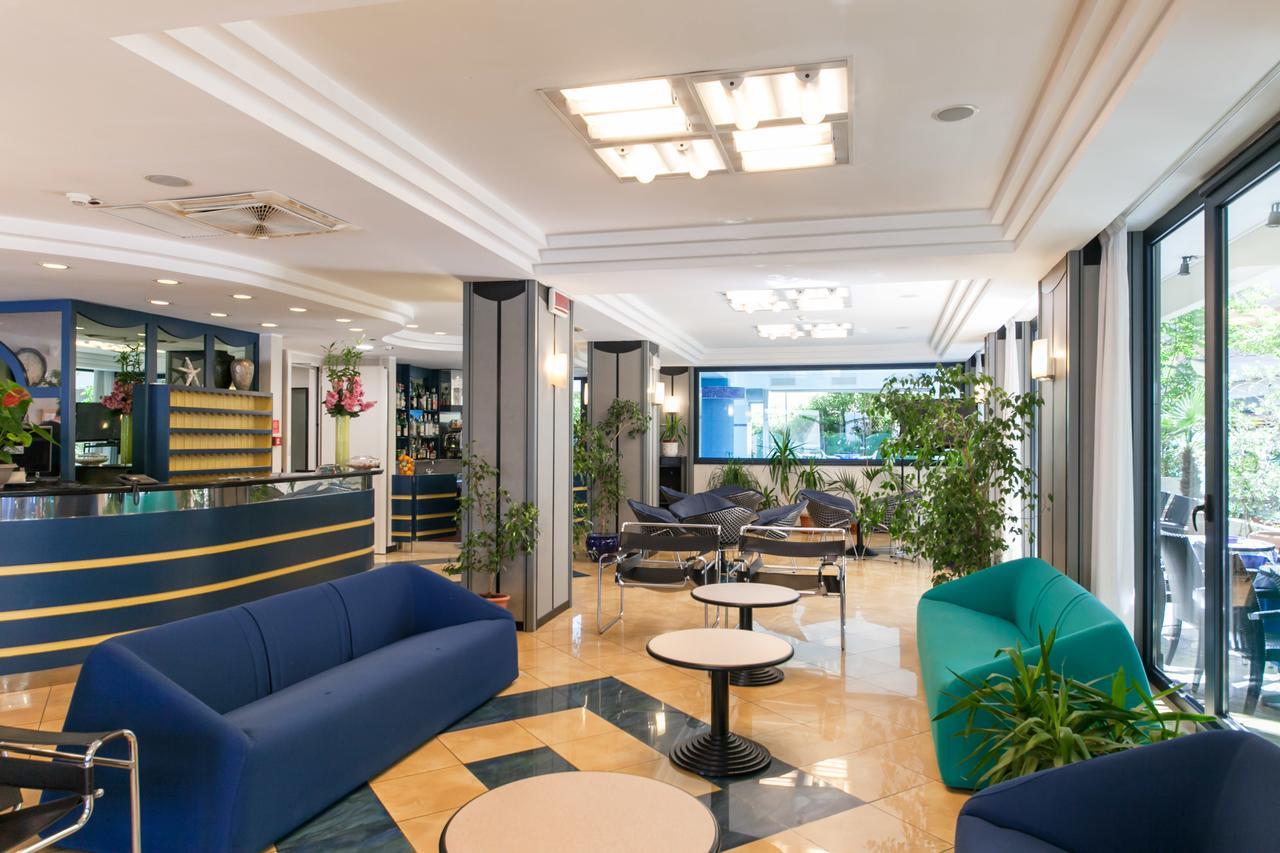 Hotel Gabbiano กัตตอลิกา ภายนอก รูปภาพ